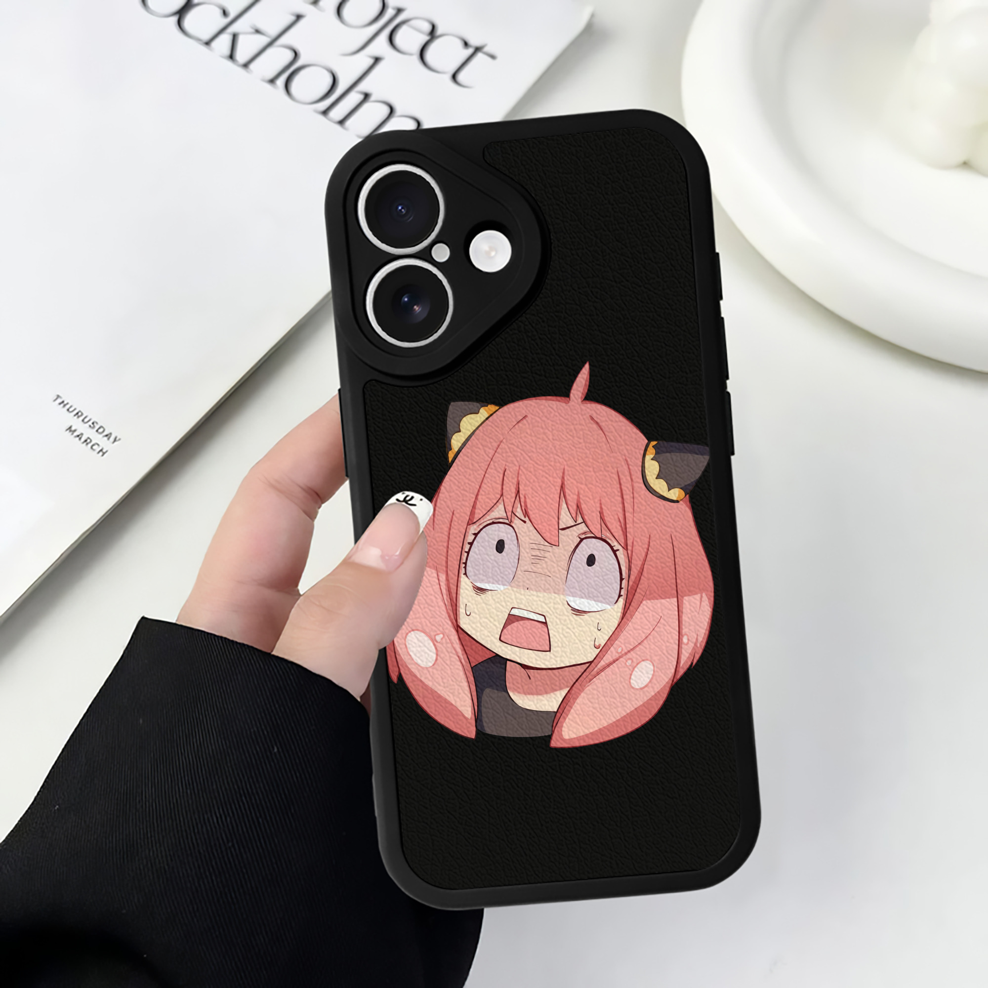 （画像用） SPY×FAMILY间谍家家酒 【iPhone 16シリーズ対応】シリコンスマホケース（レザー調） 材質：シリコン